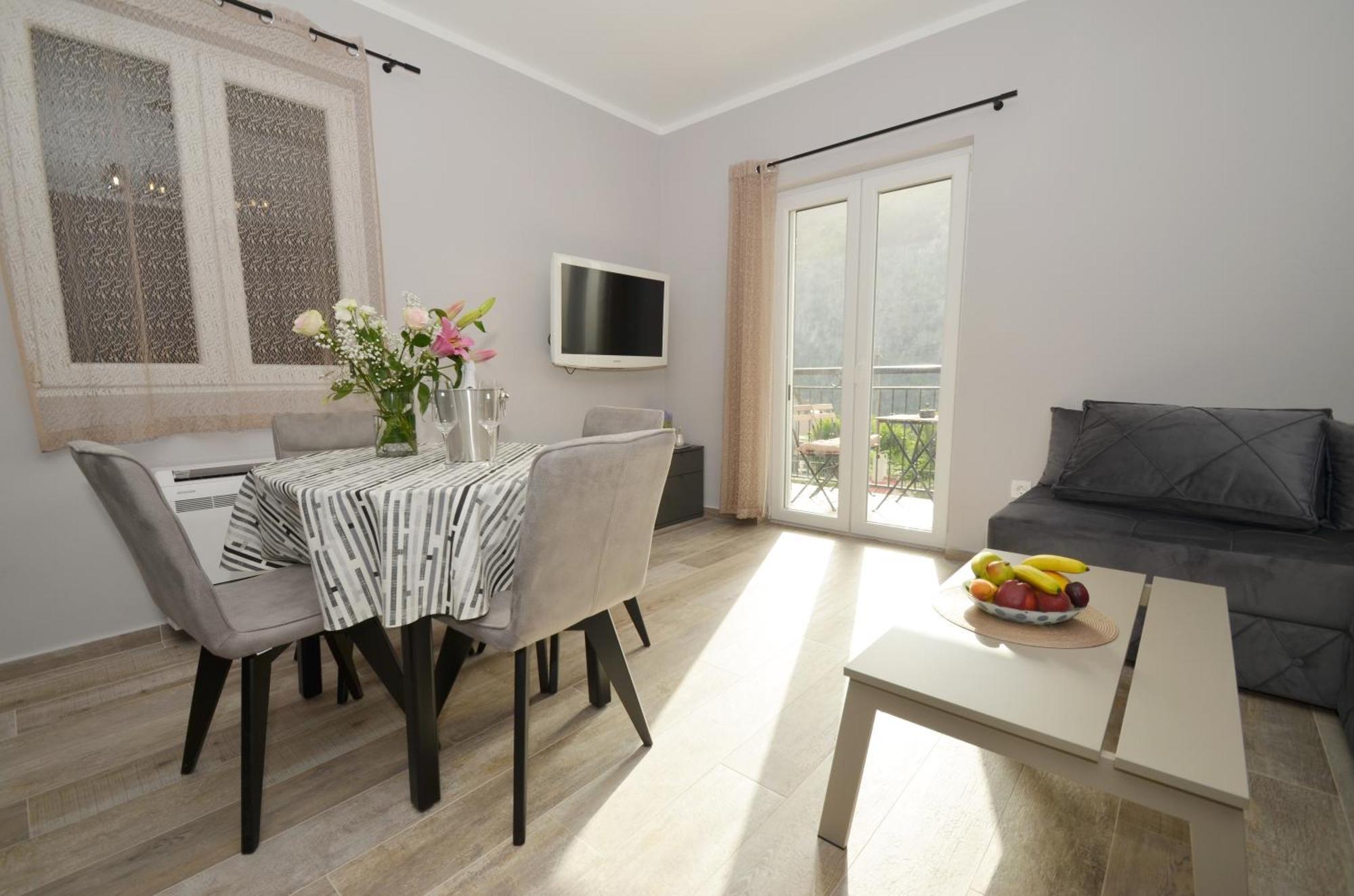Apartments Orizzonte With Beautiful View Of The Bay Kotor Kültér fotó