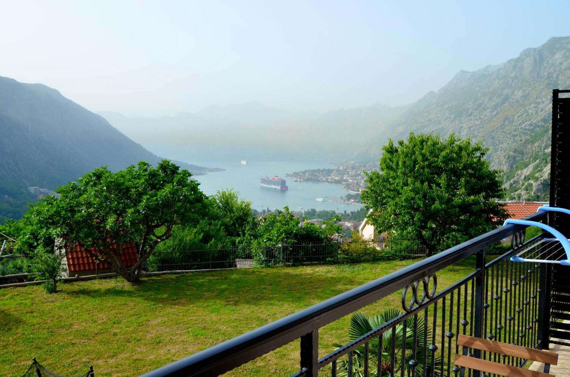 Apartments Orizzonte With Beautiful View Of The Bay Kotor Kültér fotó