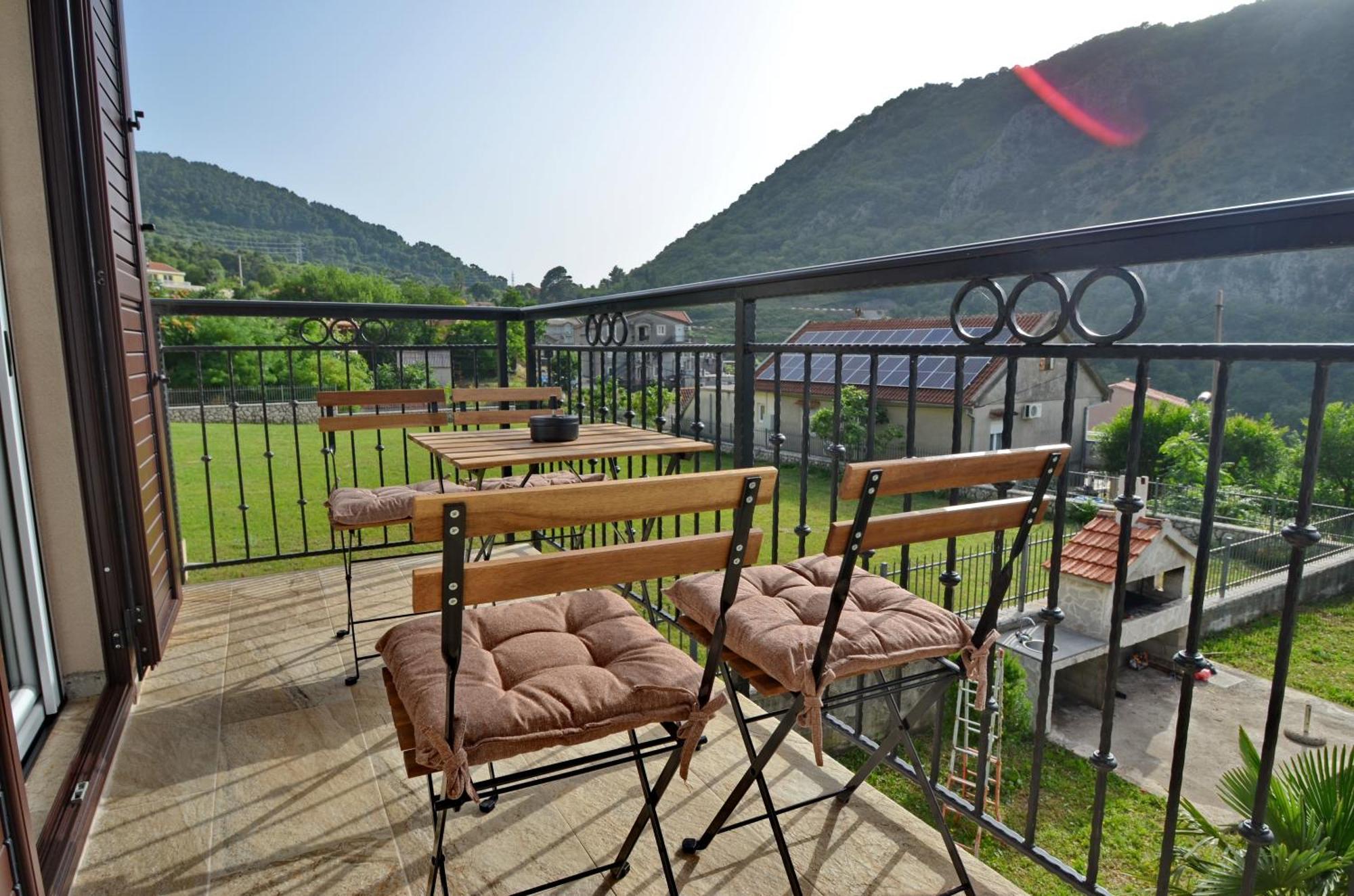 Apartments Orizzonte With Beautiful View Of The Bay Kotor Kültér fotó
