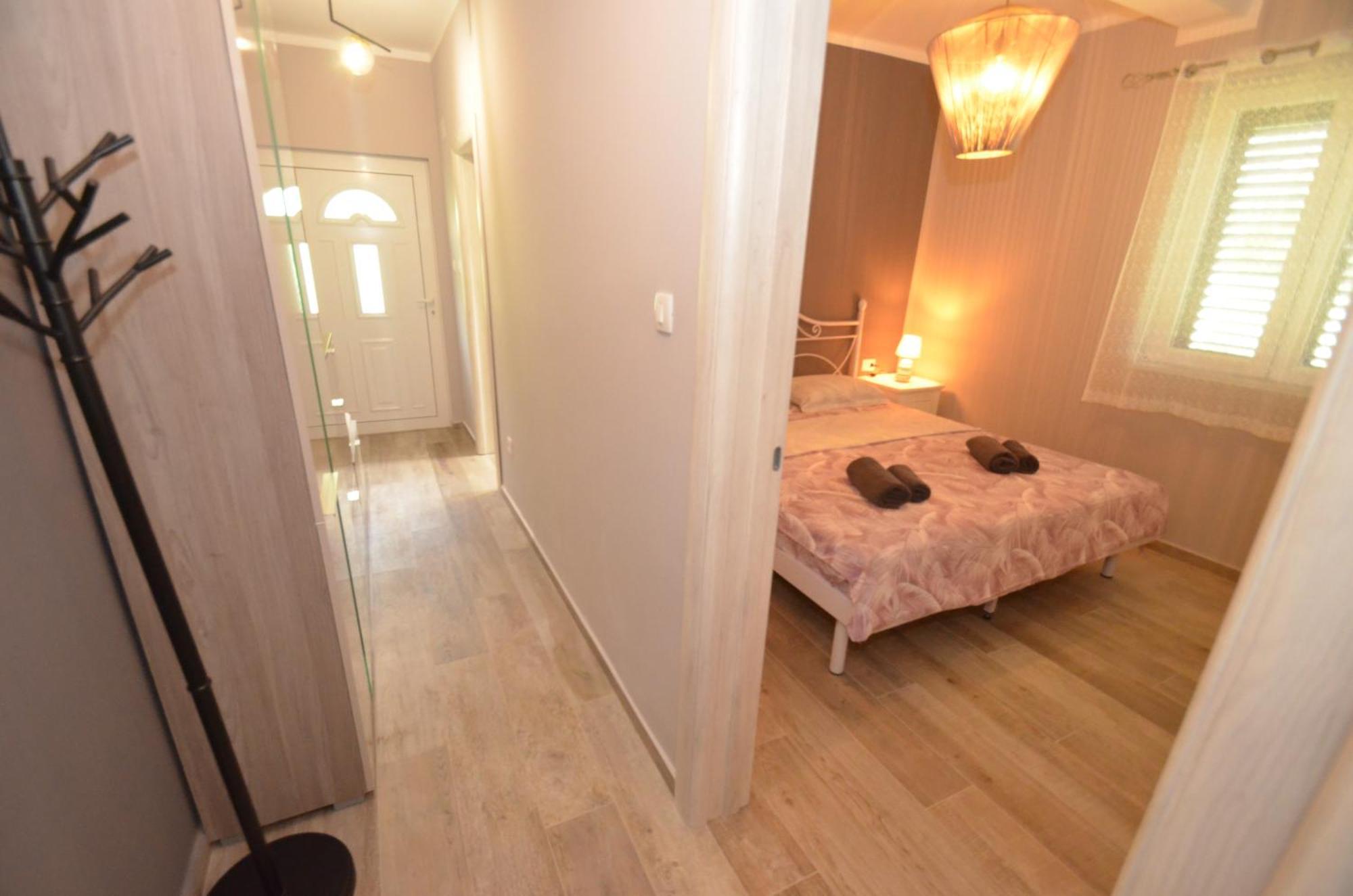 Apartments Orizzonte With Beautiful View Of The Bay Kotor Kültér fotó