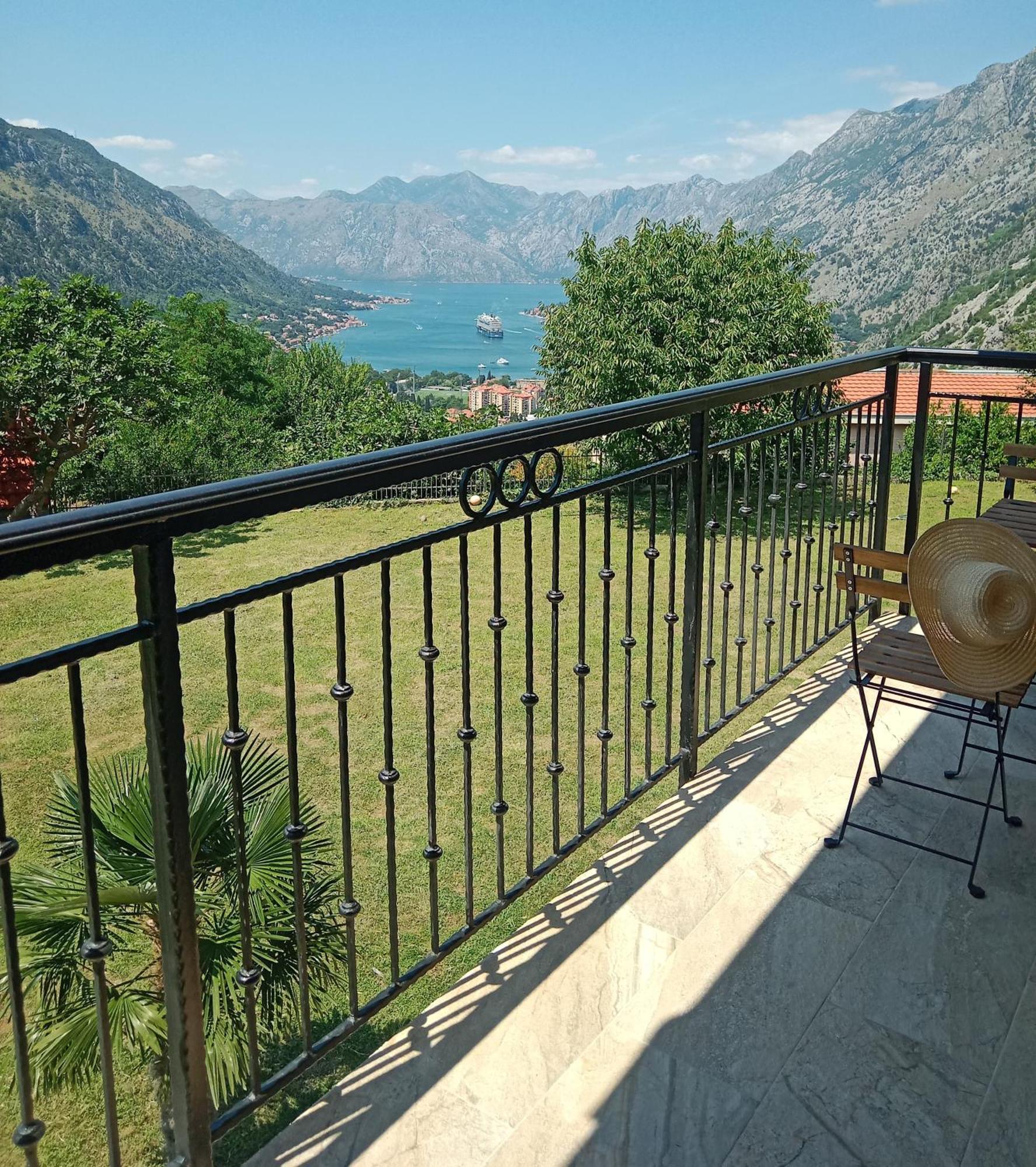 Apartments Orizzonte With Beautiful View Of The Bay Kotor Kültér fotó